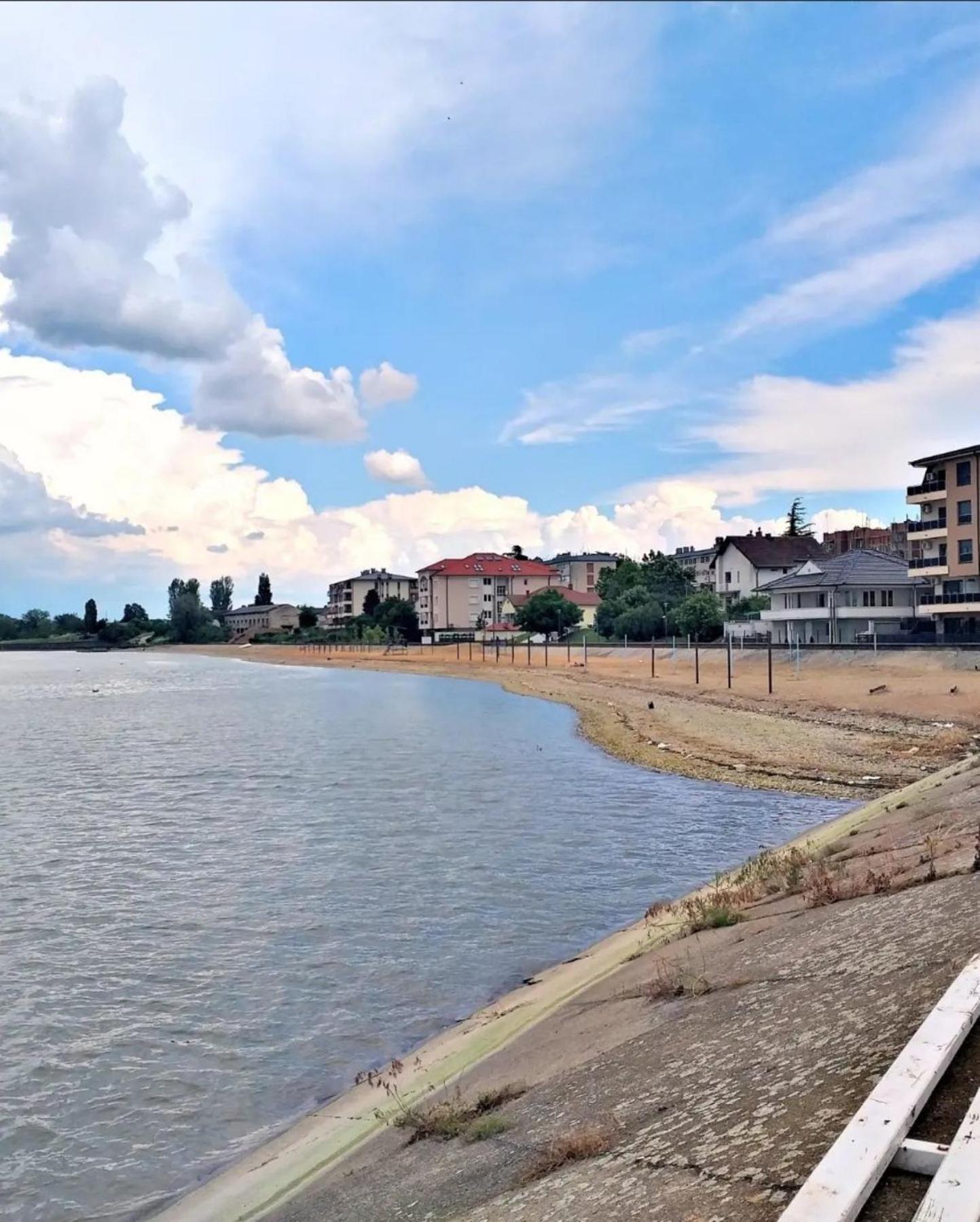 Apartmani Koki Кладово Екстериор снимка