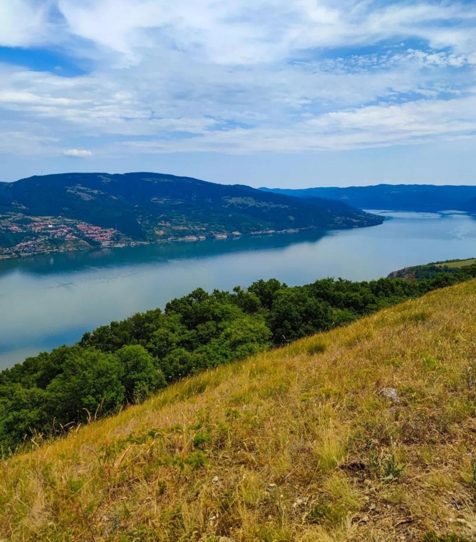 Apartmani Koki Кладово Екстериор снимка